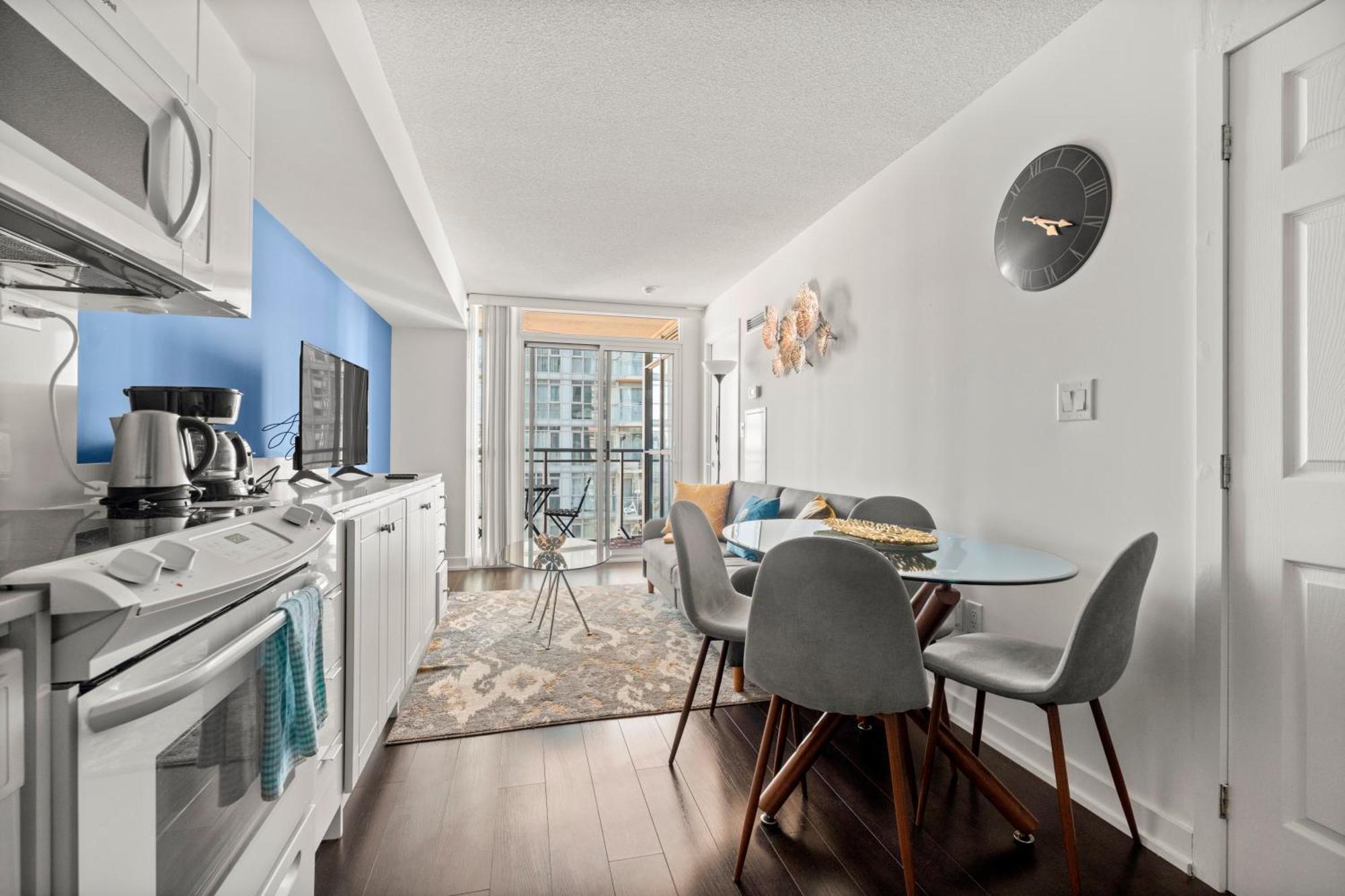 Globalstay Elegant Downtown Apartments Toronto Exterior photo