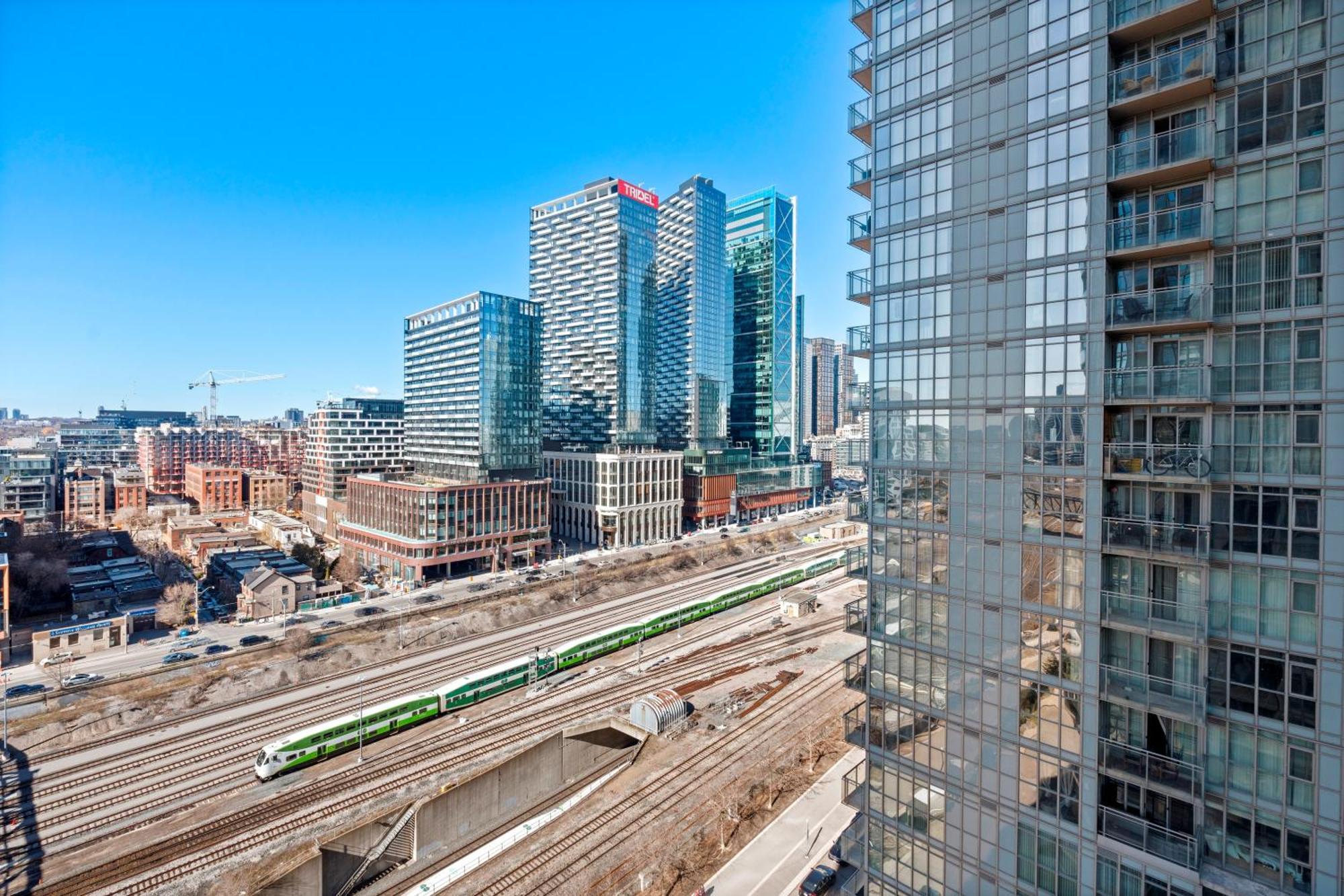 Globalstay Elegant Downtown Apartments Toronto Exterior photo