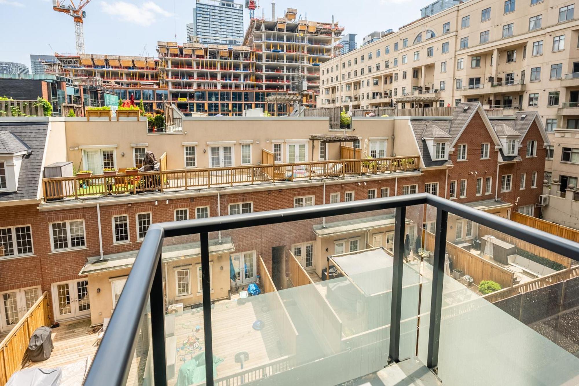 Globalstay Elegant Downtown Apartments Toronto Exterior photo